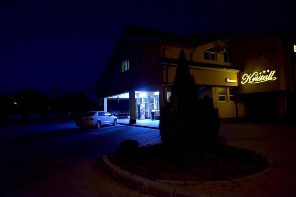 Pensiunea Kristall Tecuci Extérieur photo